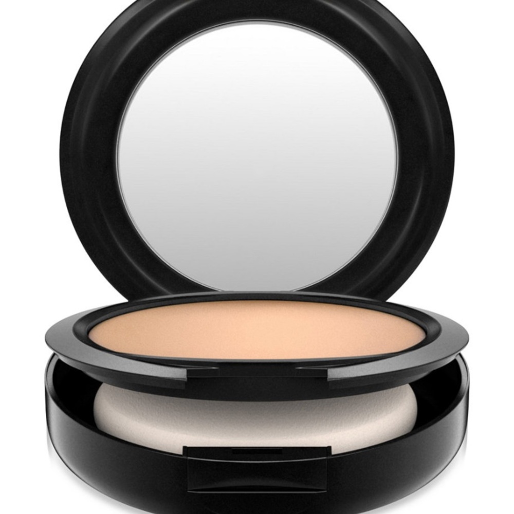 M·A·C Studio Fix Powder Plus Foundation, powder & foundation, 24-hr shade: NW22 - Picture 1 of 6